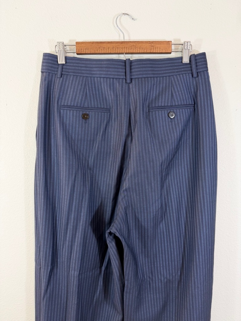 Theory Pleated Wide Leg Wool Trouser Size 10 Navy Blue Stripe Cuffed Minimalist - Picture 9 of 10